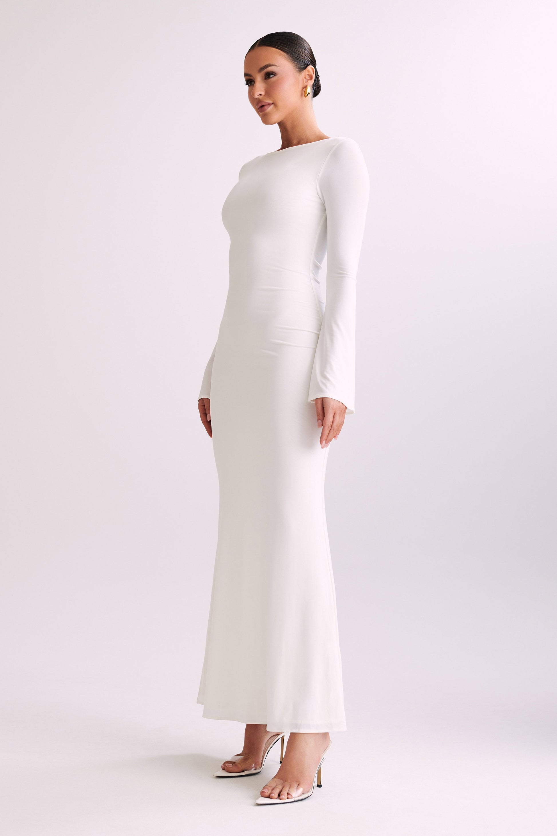 Elfenbeinfarbenes Kleid