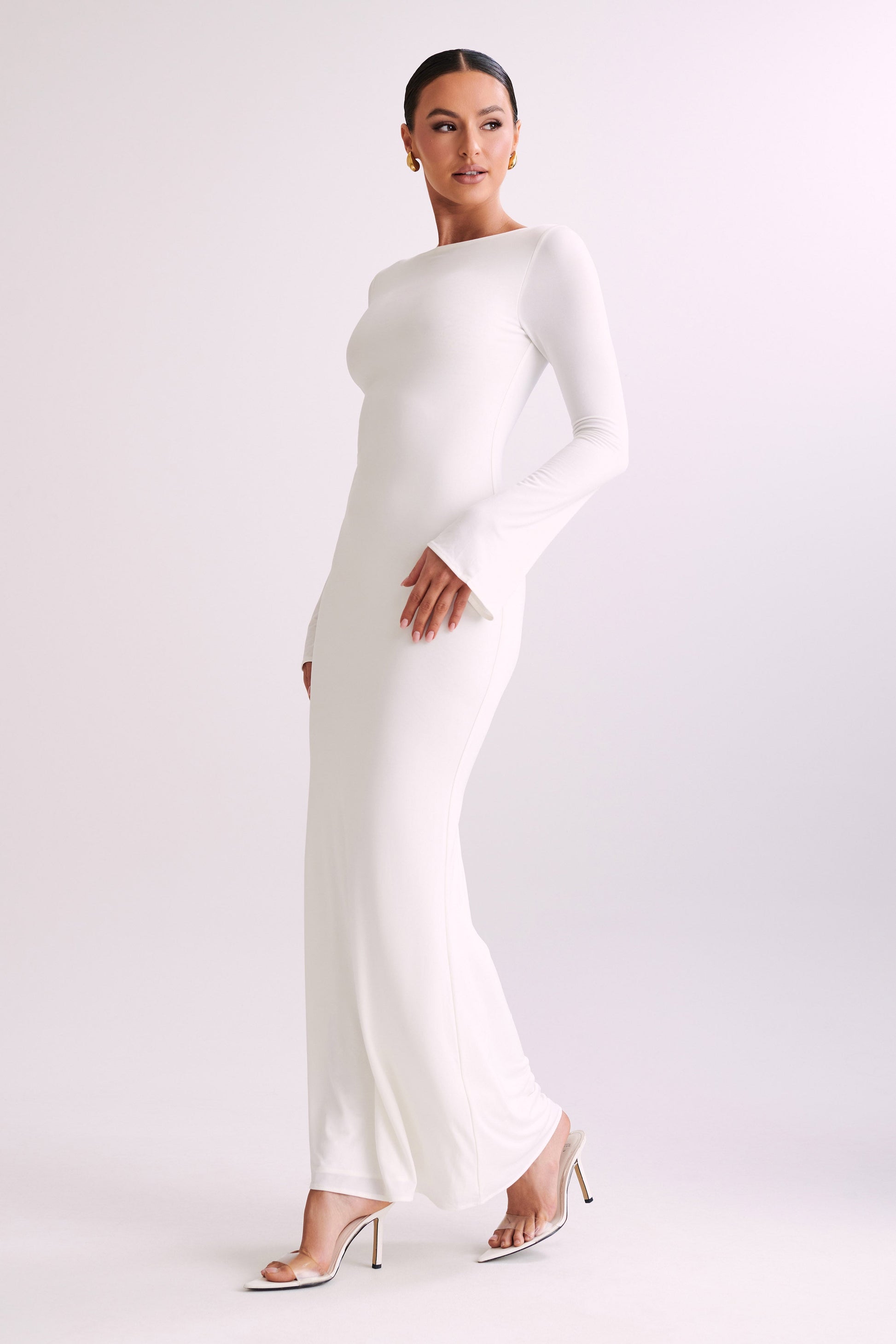 Elfenbeinfarbenes Kleid